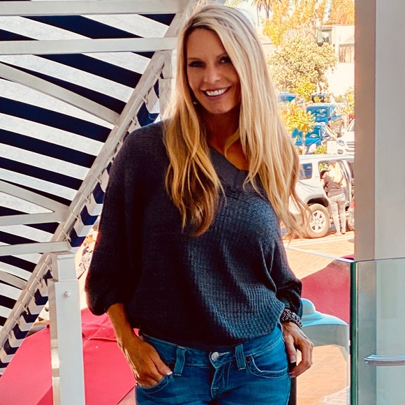 Meet your Posher, Juliette - Picture 2 of 6